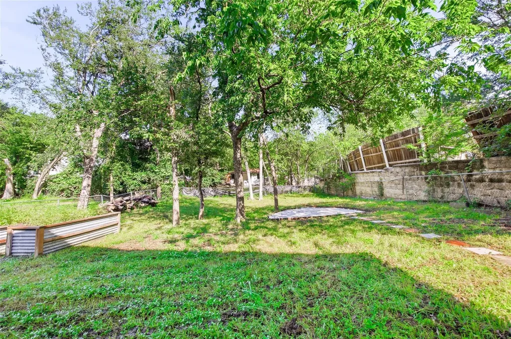 1106 Delano Street Austin TX 78721