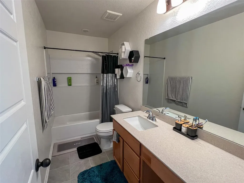 221 Summit Drive Lockhart TX 78644