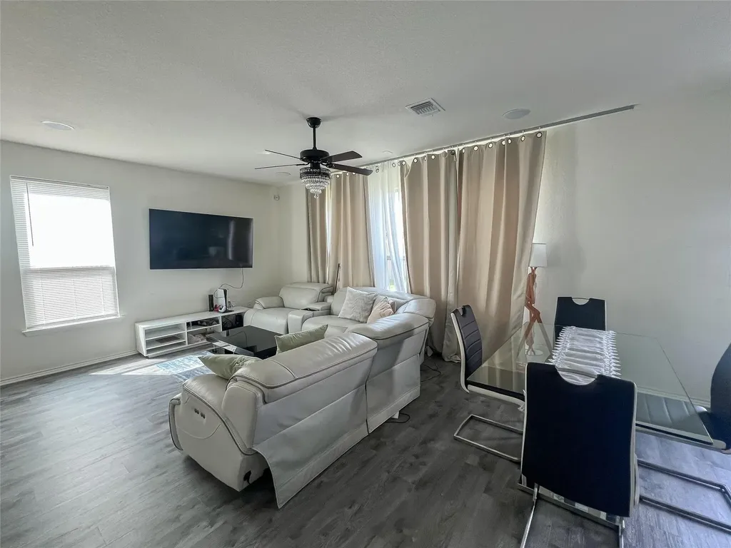 221 Summit Drive Lockhart TX 78644