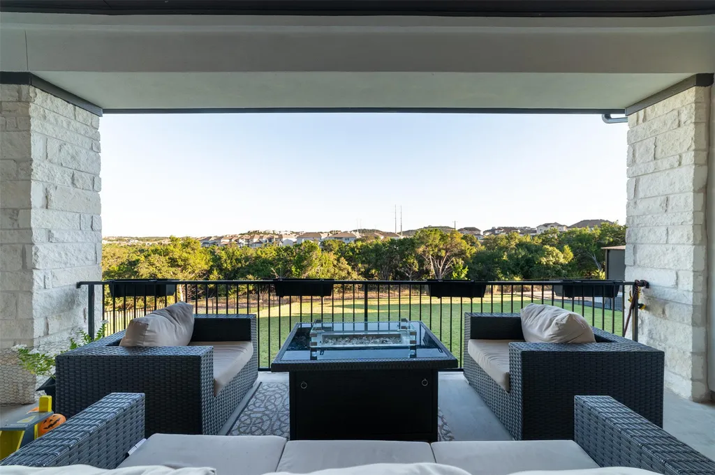 903 Tomichi Trail Austin TX 78738