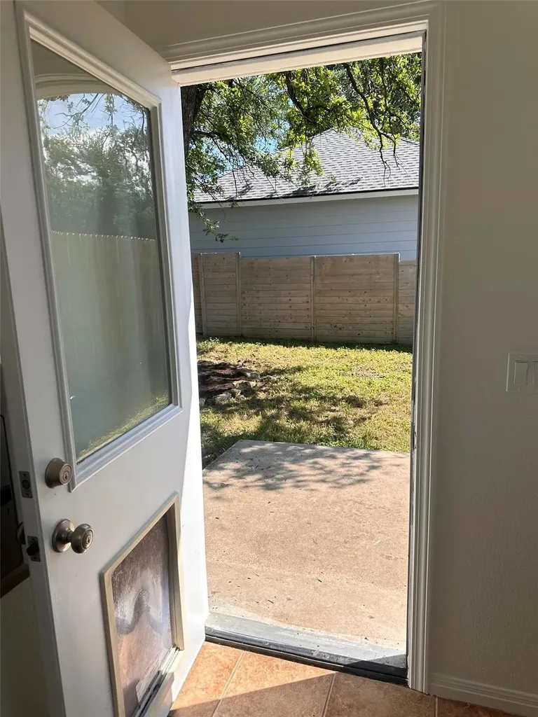 4713 A Santa Anna Street Austin TX 78721