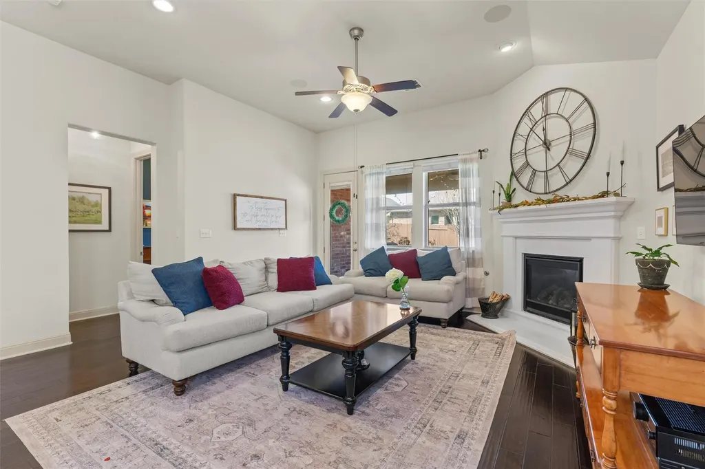 2732 Florin Cove Round Rock TX 78665