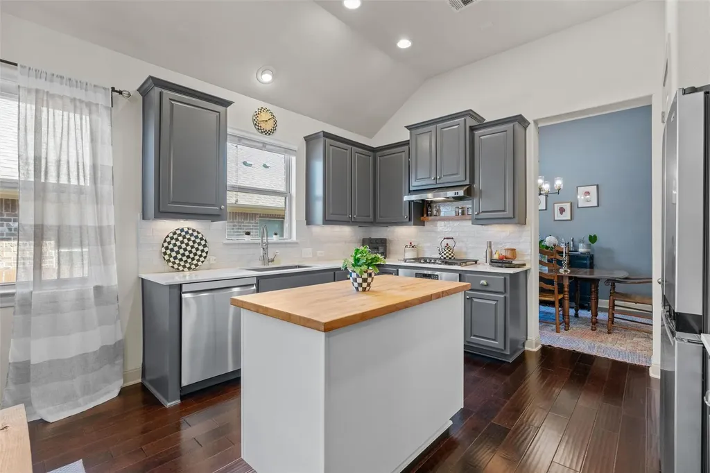 2732 Florin Cove Round Rock TX 78665