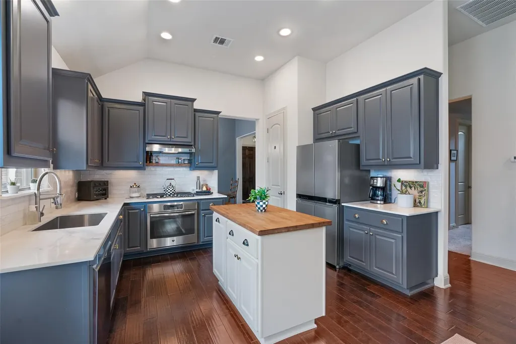 2732 Florin Cove Round Rock TX 78665