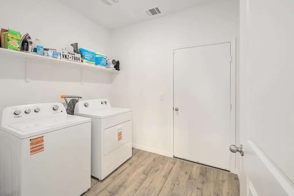 1924 Pogonip Place Leander TX 78641