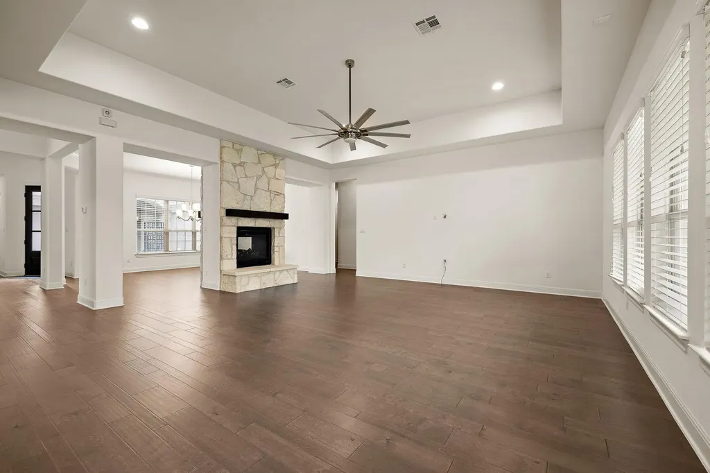 4705 Napoli Shore Drive Leander TX 78641