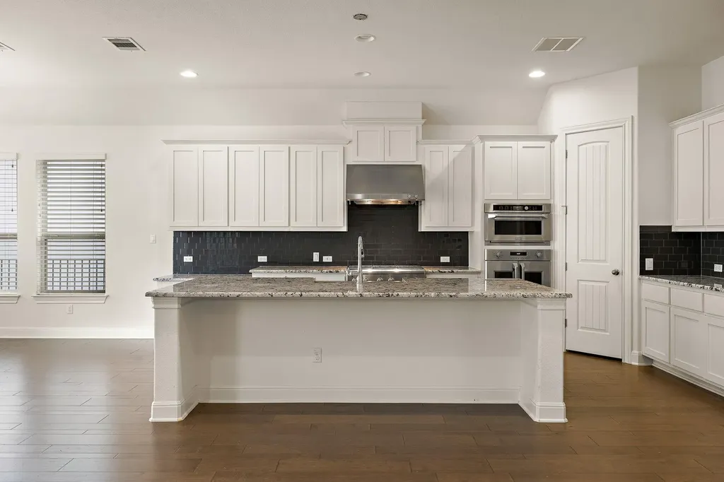 4705 Napoli Shore Drive Leander TX 78641