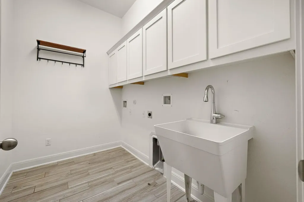 4705 Napoli Shore Drive Leander TX 78641