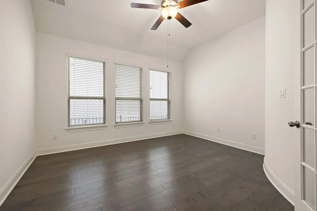 4705 Napoli Shore Drive Leander TX 78641