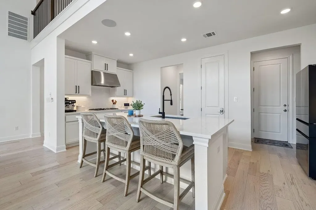 365 Pear Tree Lane Austin TX 78737