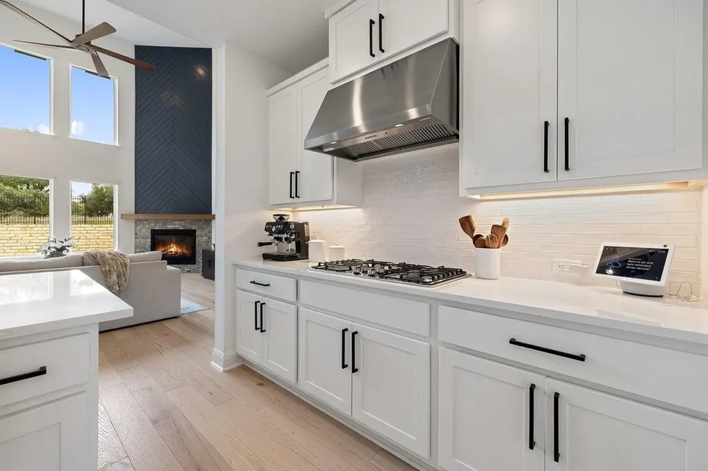 365 Pear Tree Lane Austin TX 78737
