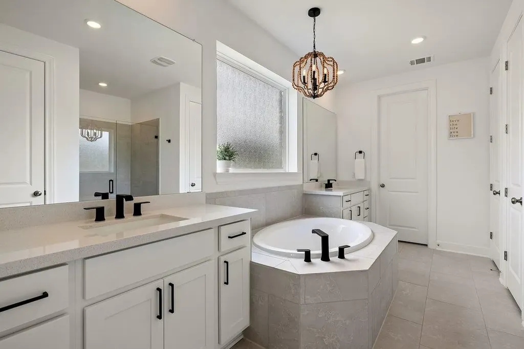 365 Pear Tree Lane Austin TX 78737