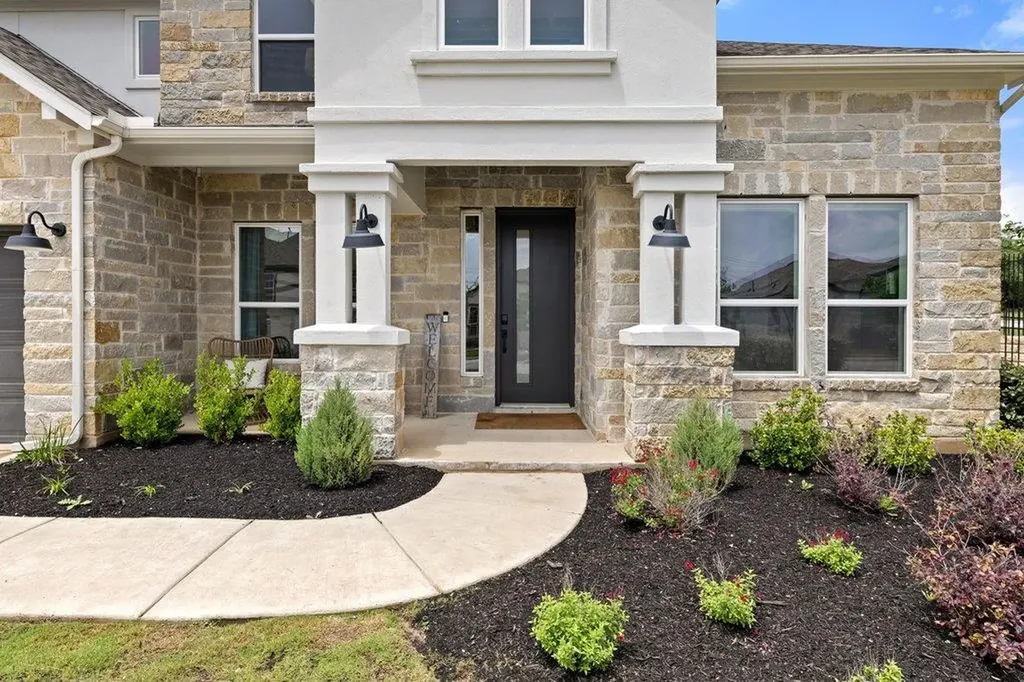 365 Pear Tree Lane Austin TX 78737