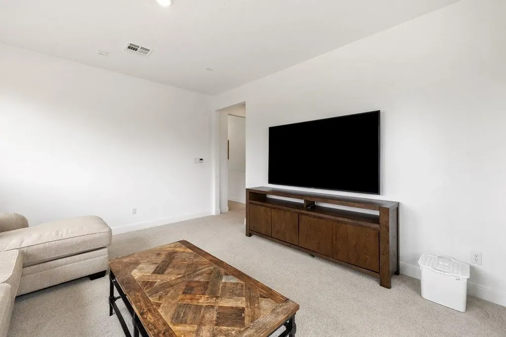 365 Pear Tree Lane Austin TX 78737