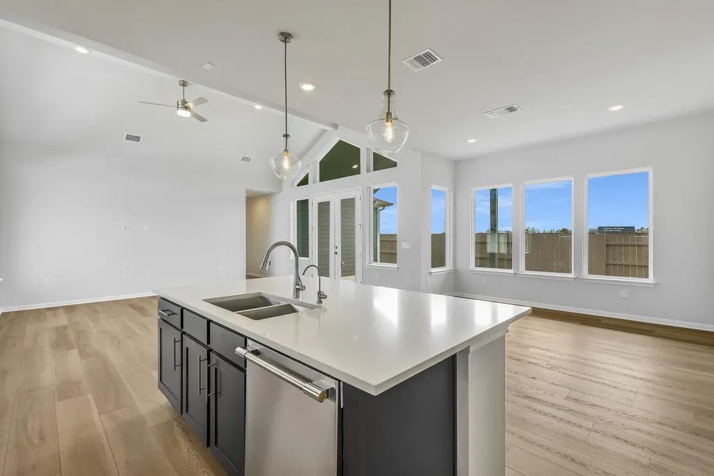 8515 Dongan Drive Austin TX 78744