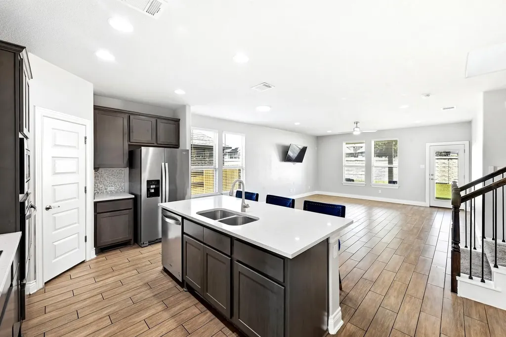 20324 Clare Island Bend Pflugerville TX 78660