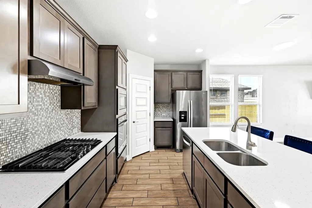 20324 Clare Island Bend Pflugerville TX 78660