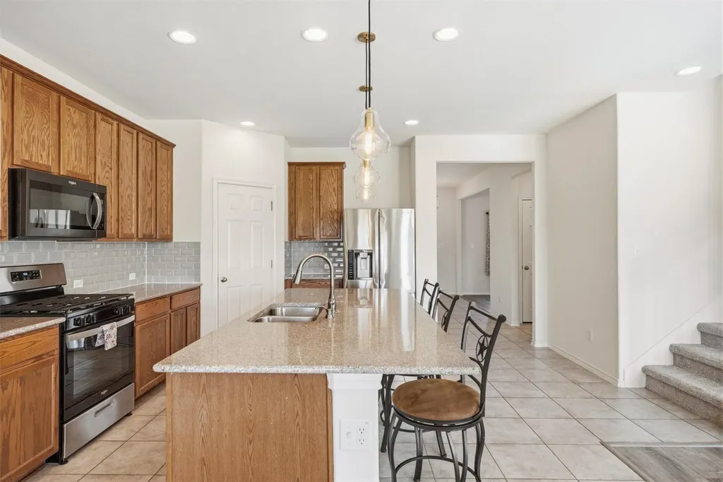 716 S San Marcos Street Manor TX 78589