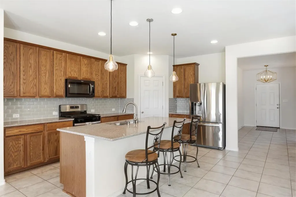 716 S San Marcos Street Manor TX 78589
