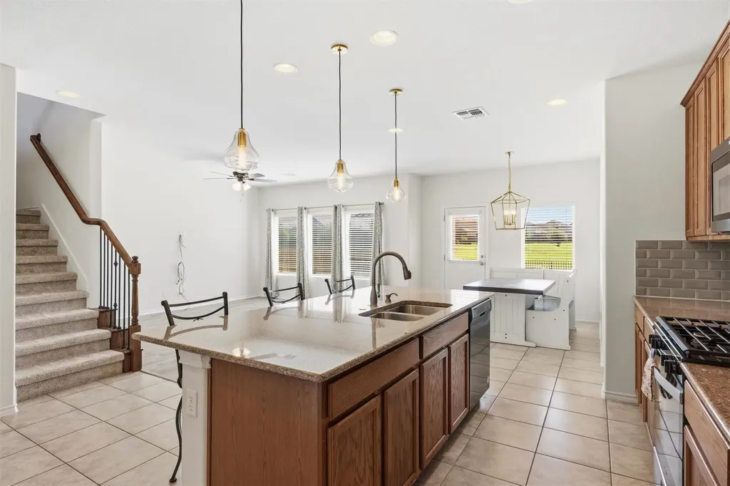 716 S San Marcos Street Manor TX 78589