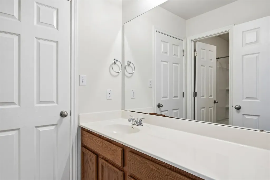 716 S San Marcos Street Manor TX 78589