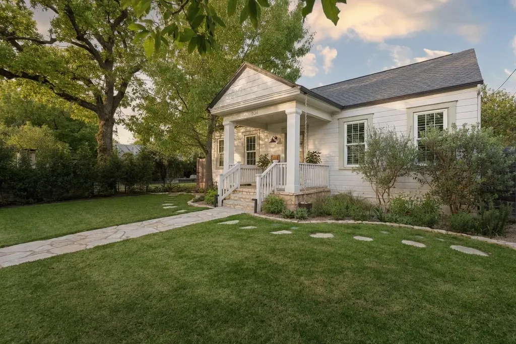 804 W 30 1/2 Street Austin TX 78705