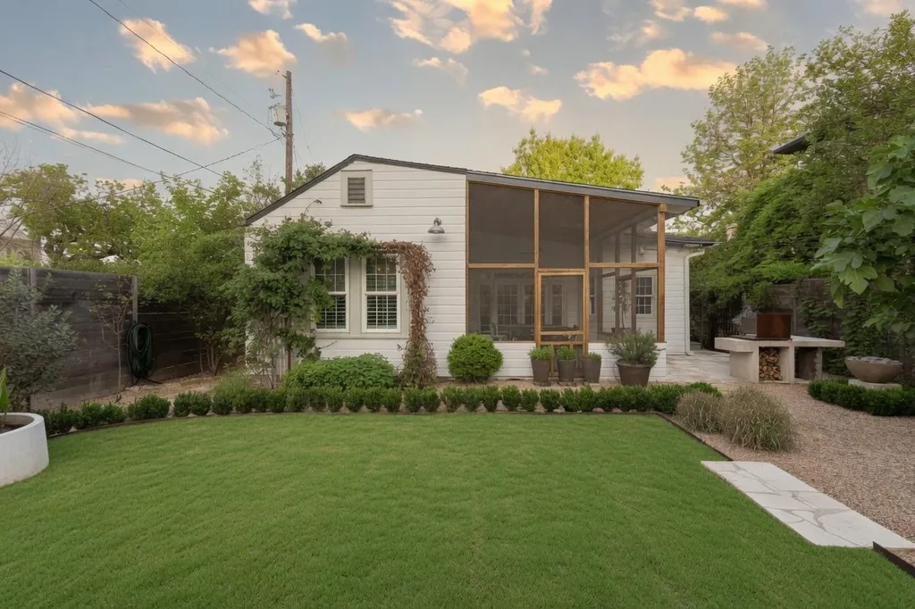 804 W 30 1/2 Street Austin TX 78705