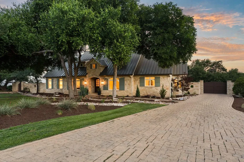 7825 Lynchburg Drive Austin TX 78738