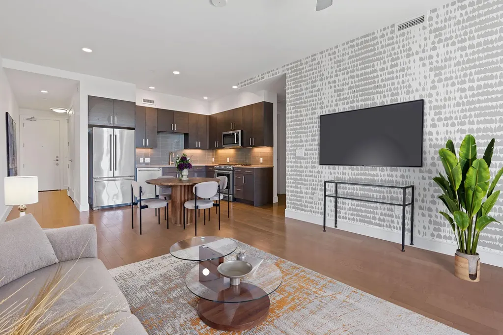 222 West Avenue Austin TX 78701