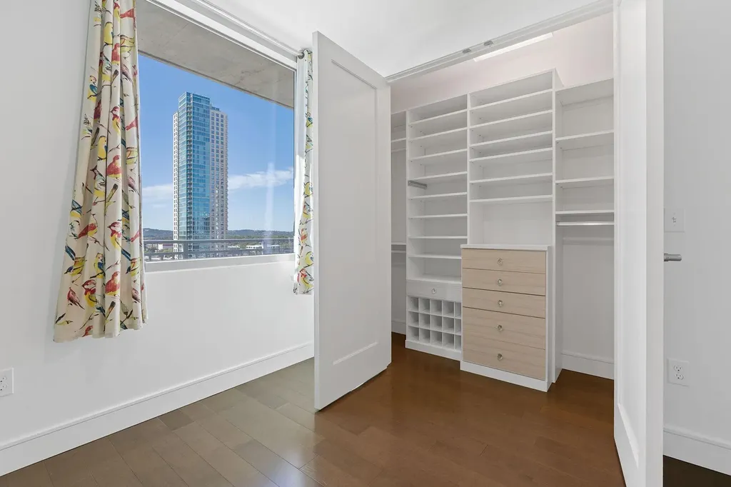 222 West Avenue Austin TX 78701