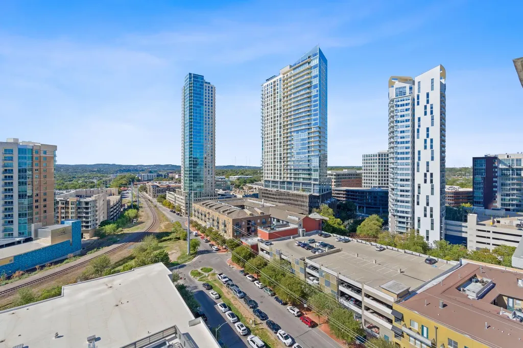 222 West Avenue Austin TX 78701