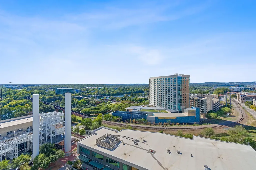 222 West Avenue Austin TX 78701