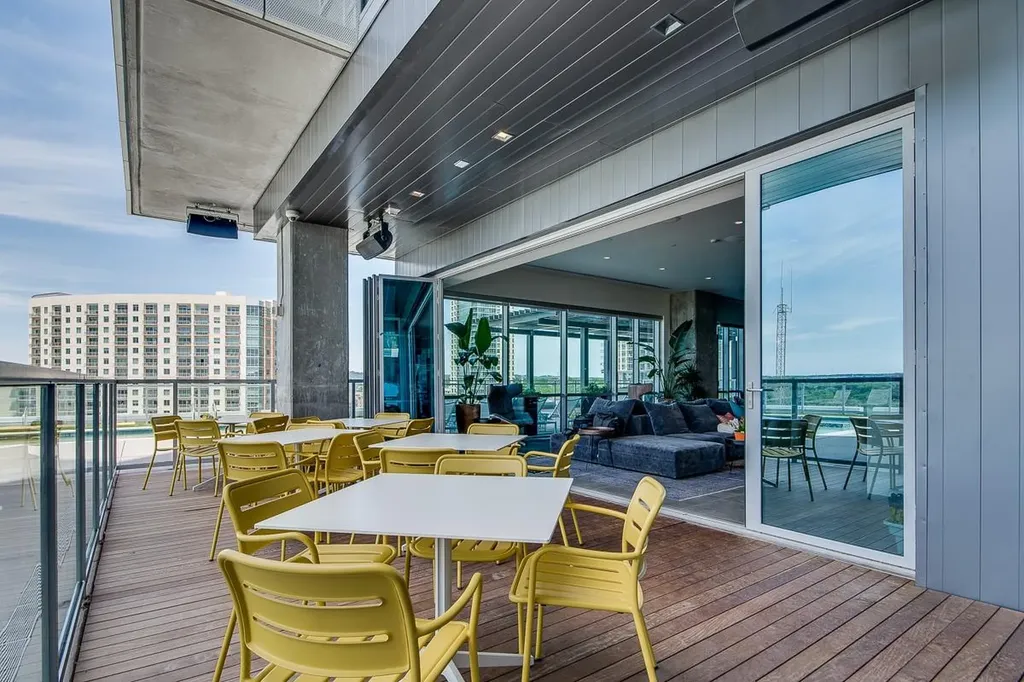 222 West Avenue Austin TX 78701
