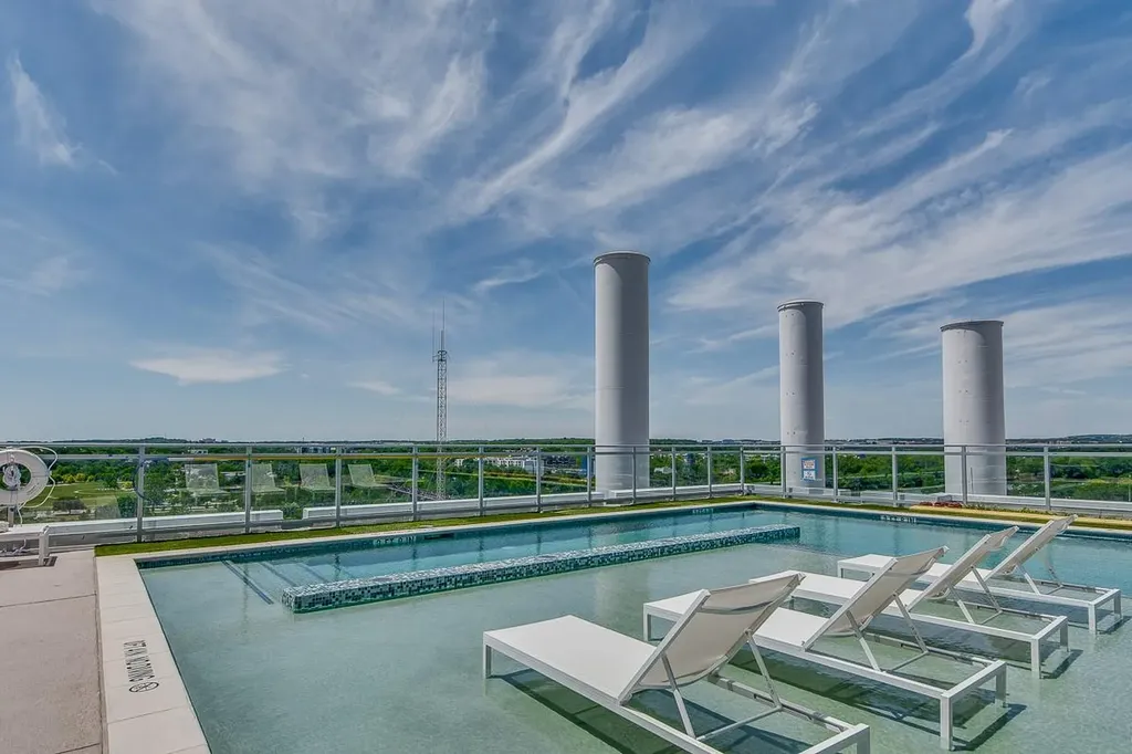 222 West Avenue Austin TX 78701
