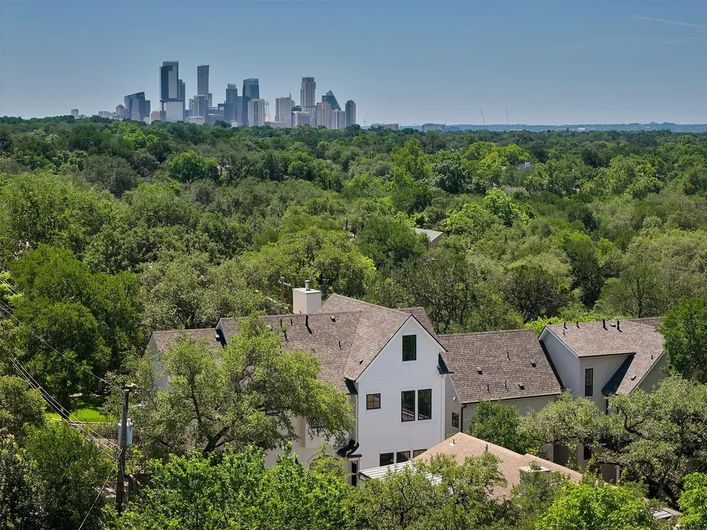 1900 Matthews Drive Austin TX 78703