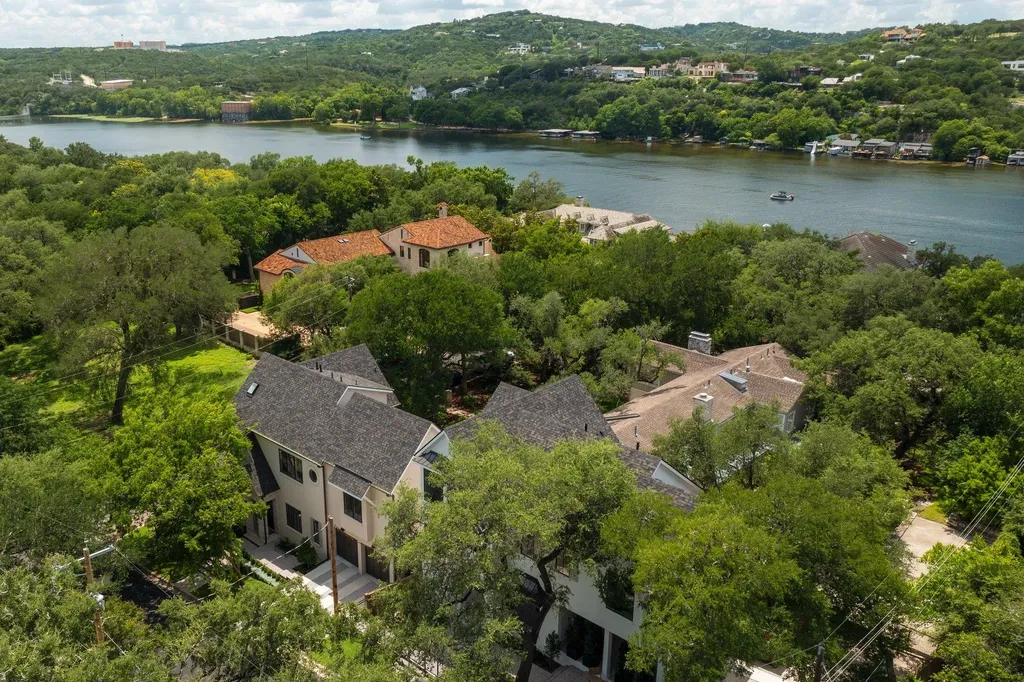1900 Matthews Drive Austin TX 78703