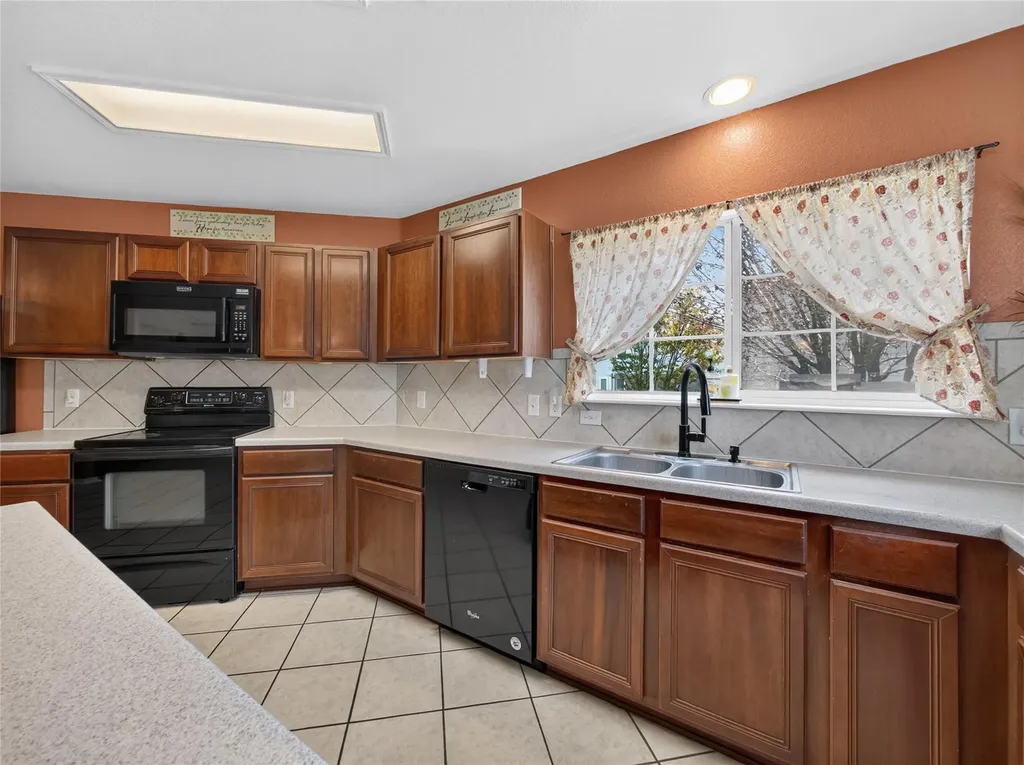 804 Cisco Valley Cove Round Rock TX 78664