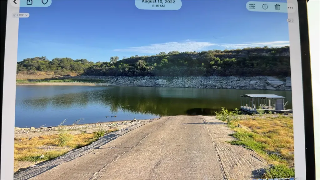 1019 Lake Shore Drive Spicewood TX 78669