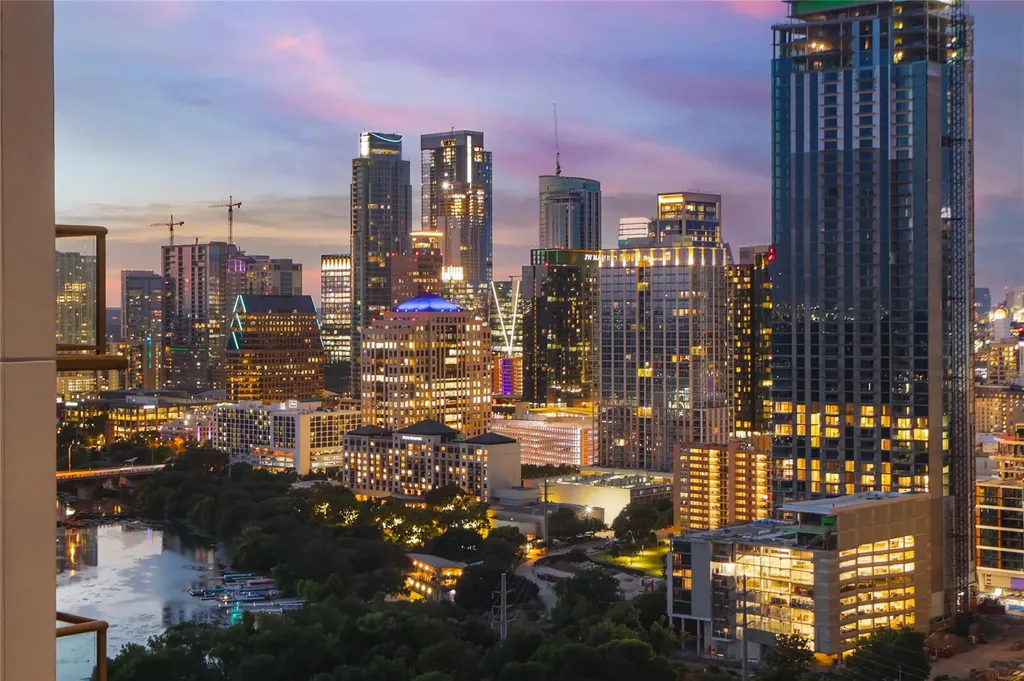44 East Avenue Austin TX 78701