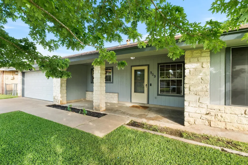 909 Garden View Drive Georgetown TX 78628