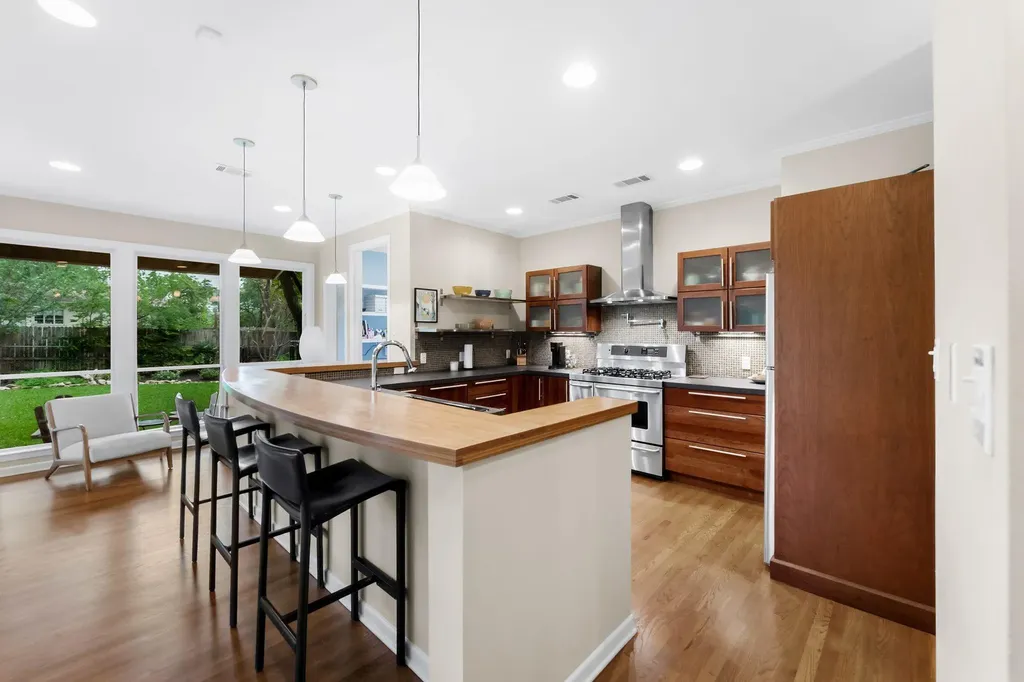 1902 W 41st Street Austin TX 78731