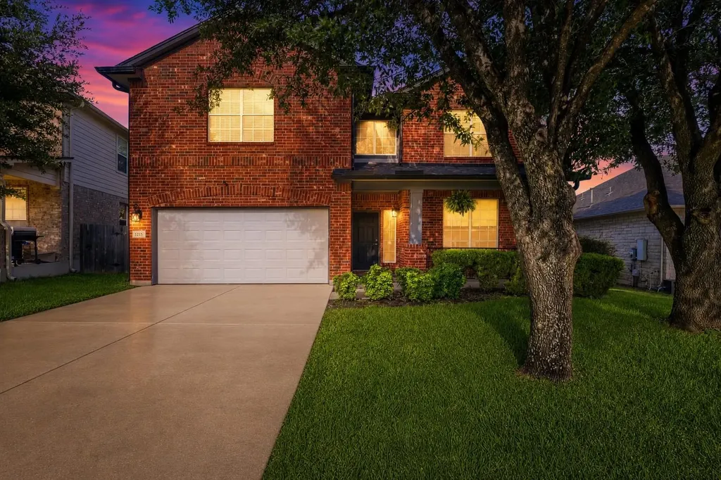 8215 Menlo Park Place Round Rock TX 78681