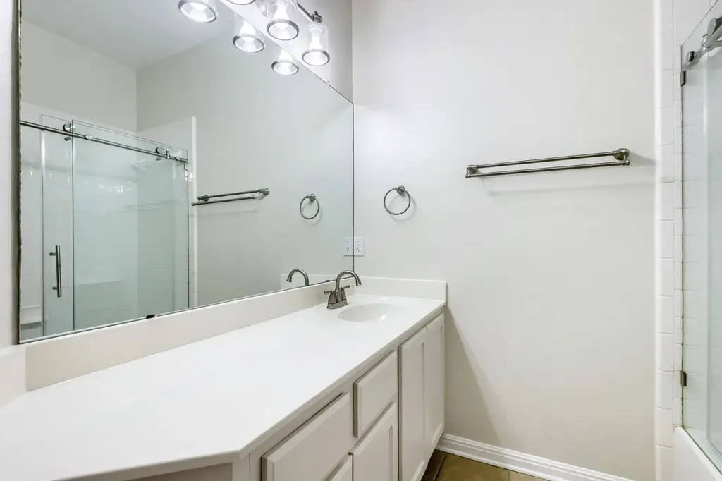8215 Menlo Park Place Round Rock TX 78681