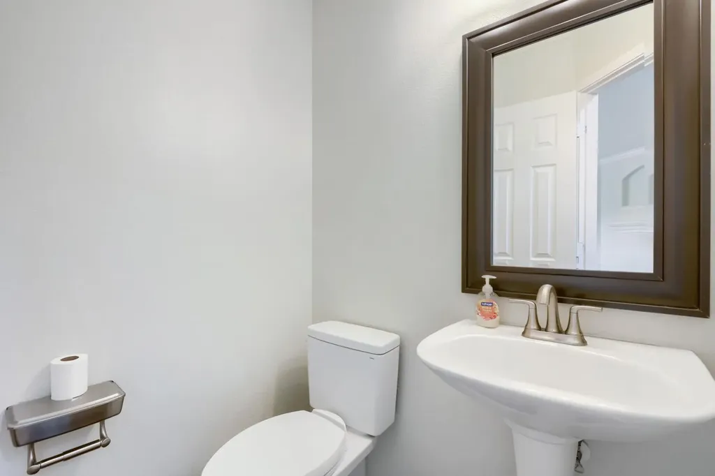 8215 Menlo Park Place Round Rock TX 78681