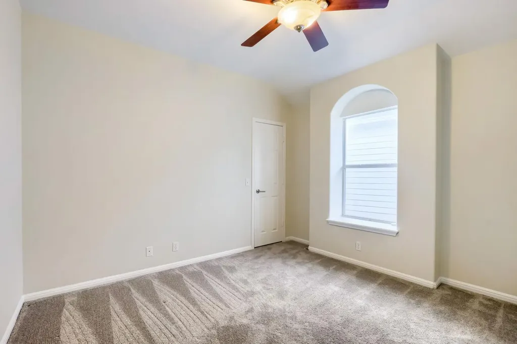 8215 Menlo Park Place Round Rock TX 78681