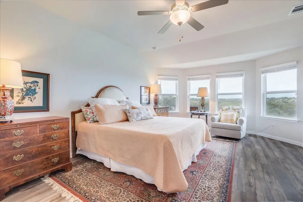 145 El Capitan Loop Dripping Springs TX 78620