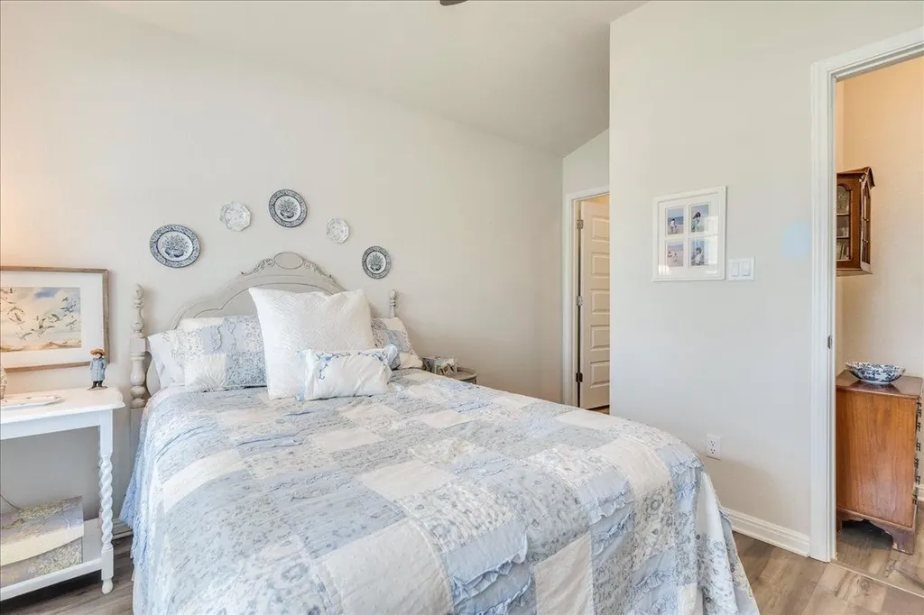 145 El Capitan Loop Dripping Springs TX 78620