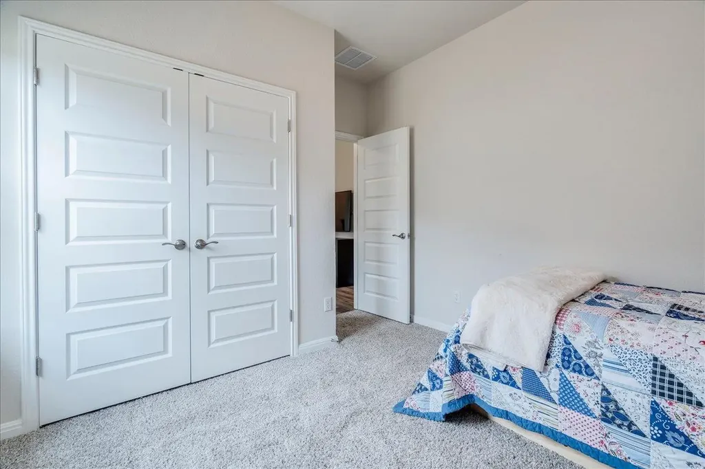 145 El Capitan Loop Dripping Springs TX 78620