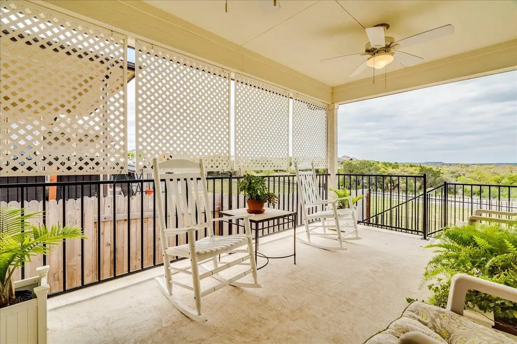 145 El Capitan Loop Dripping Springs TX 78620