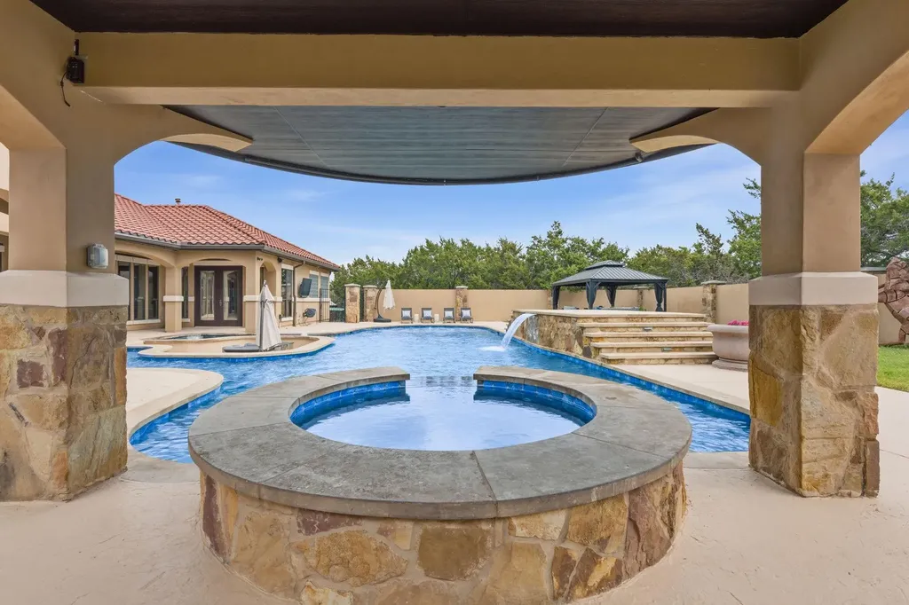 1028 Villa Hill Drive Leander TX 78641